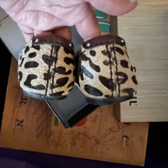 Women’s Fossil Maddox vintage 6 1/2 flats - Picture 5 of 7